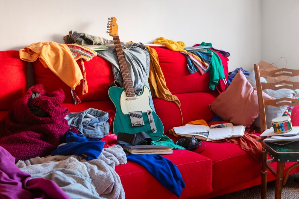 How to Declutter and Downsize Before a Move