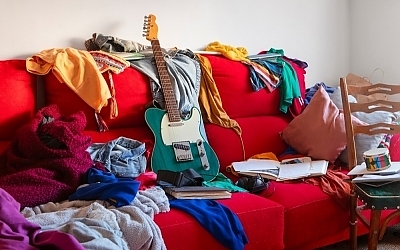 How to Declutter and Downsize Before a Move